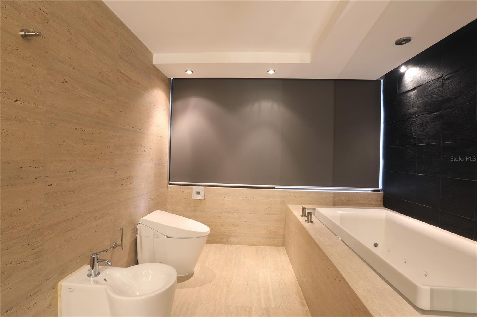 1 CERVANTES - Residential