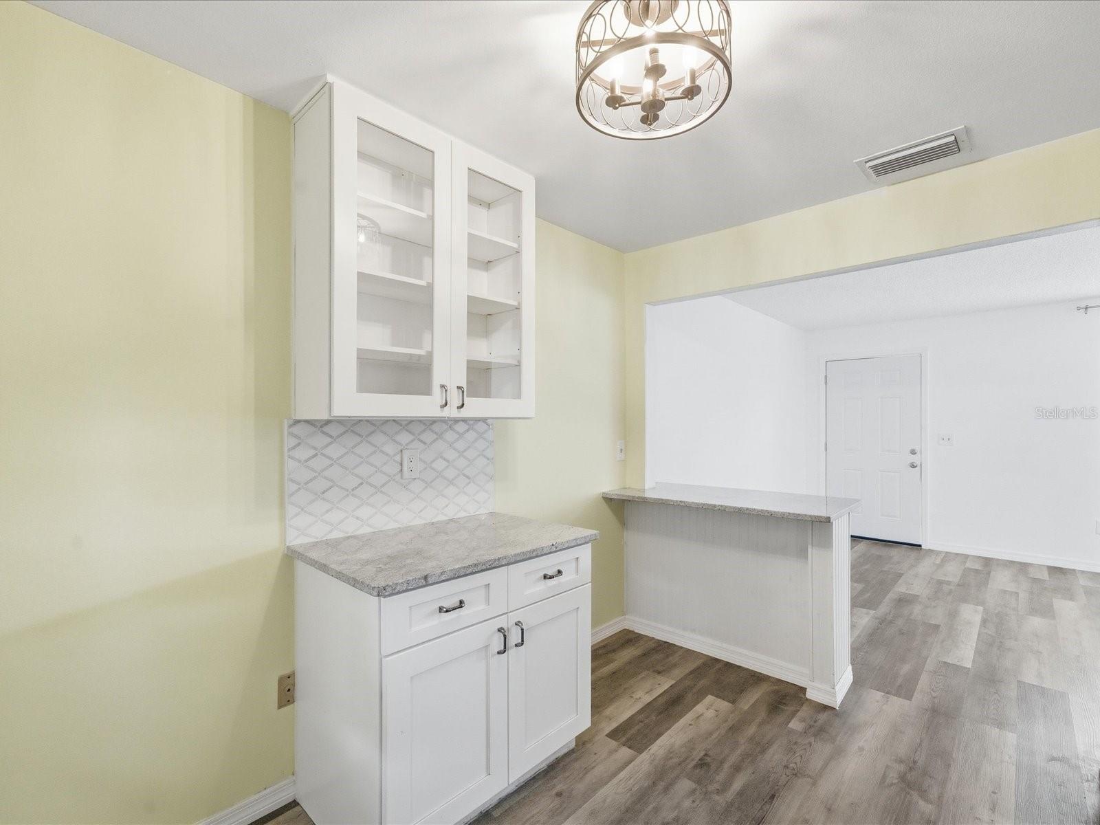 MANOR CONDO - Residential