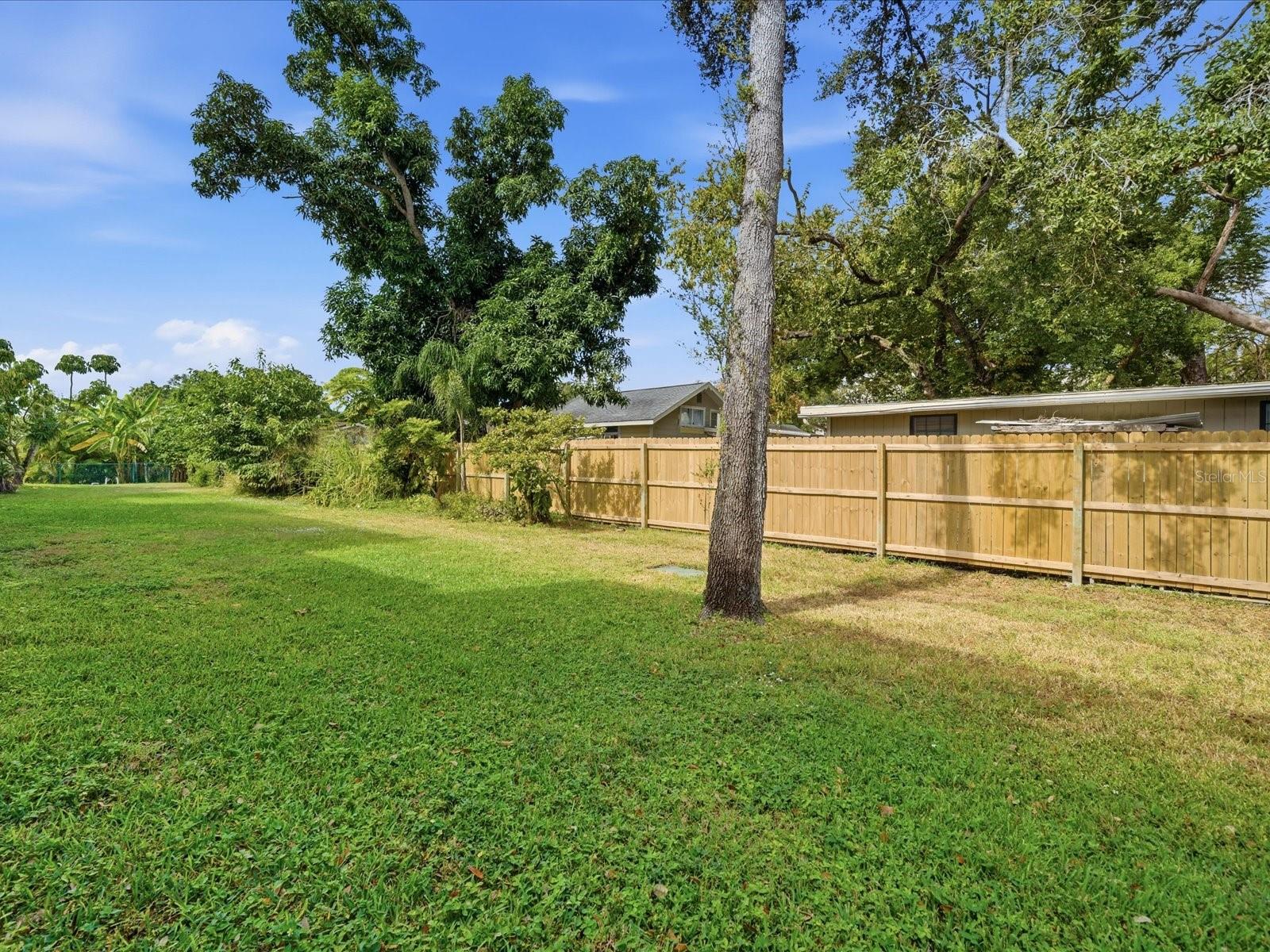 MANOR CONDO - Residential