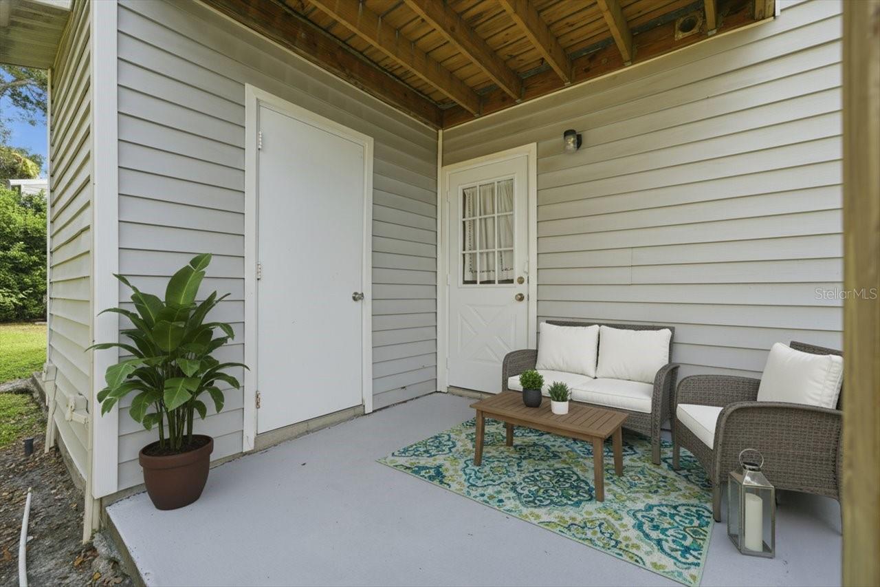 MANOR CONDO - Residential