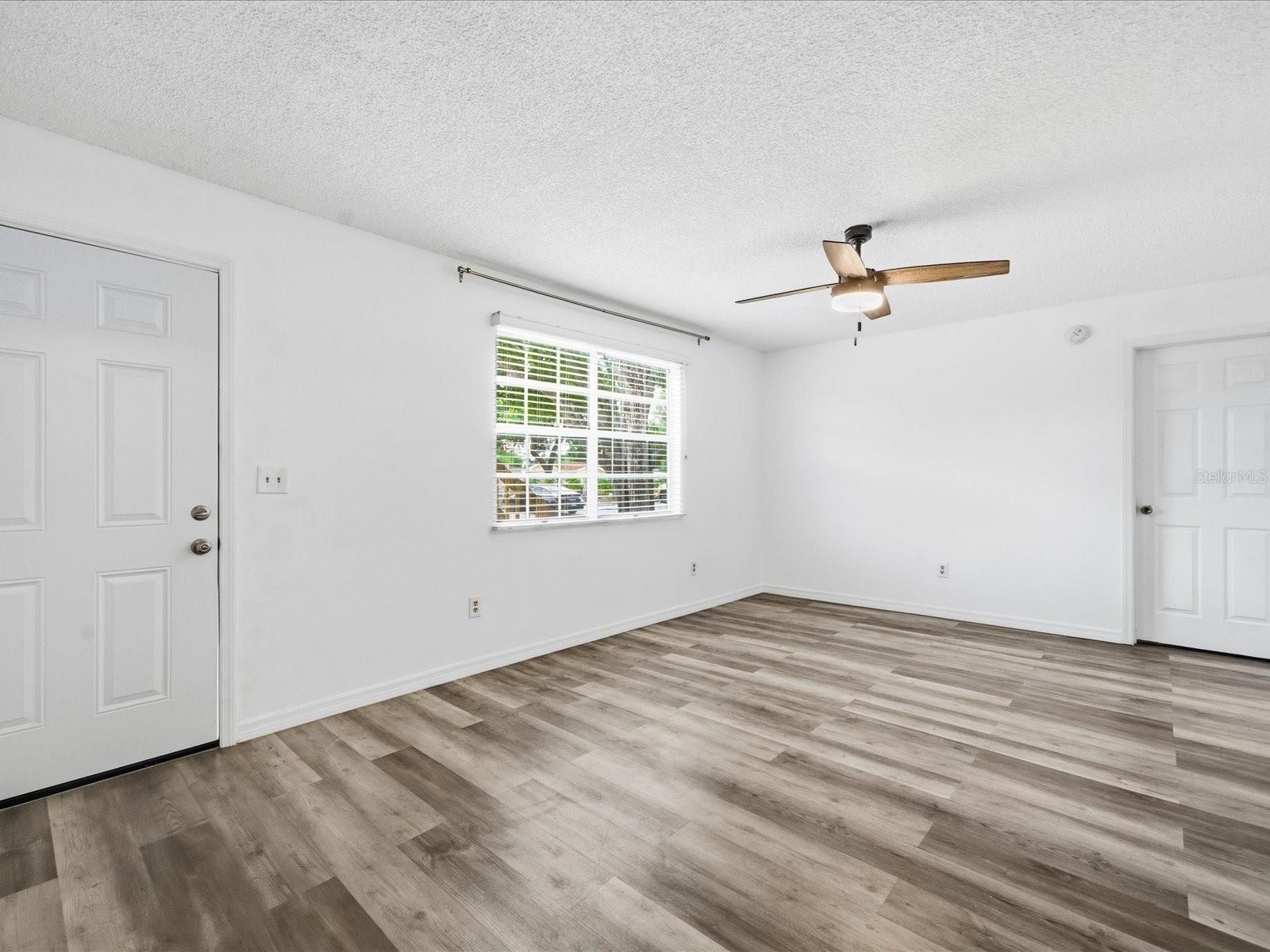 MANOR CONDO - Residential