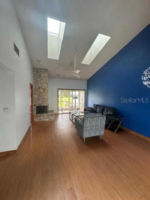 936 MEADOW VIEW DRIVE B