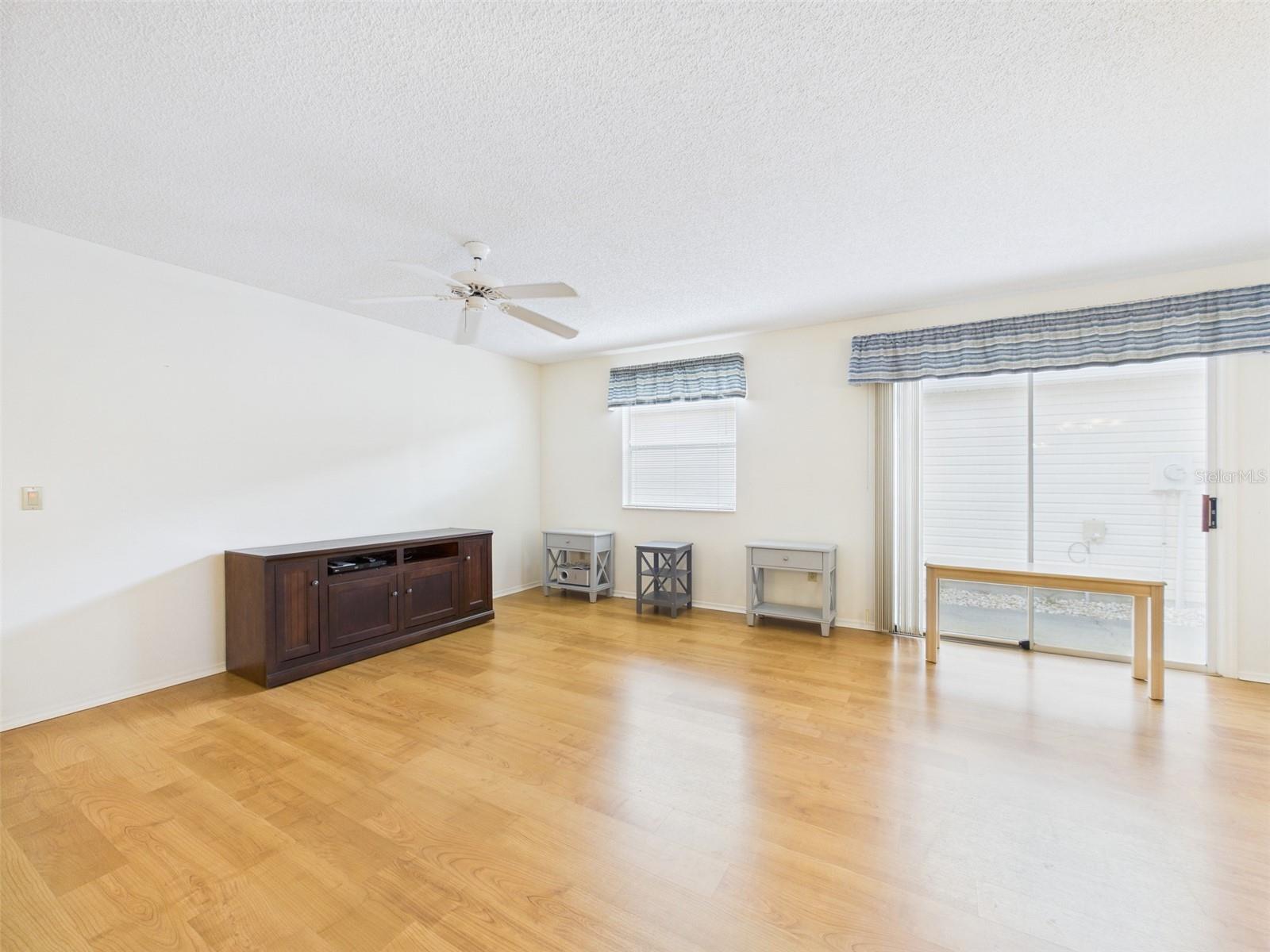 VILLAGES SUMTER VILLA DE LA - Residential Lease