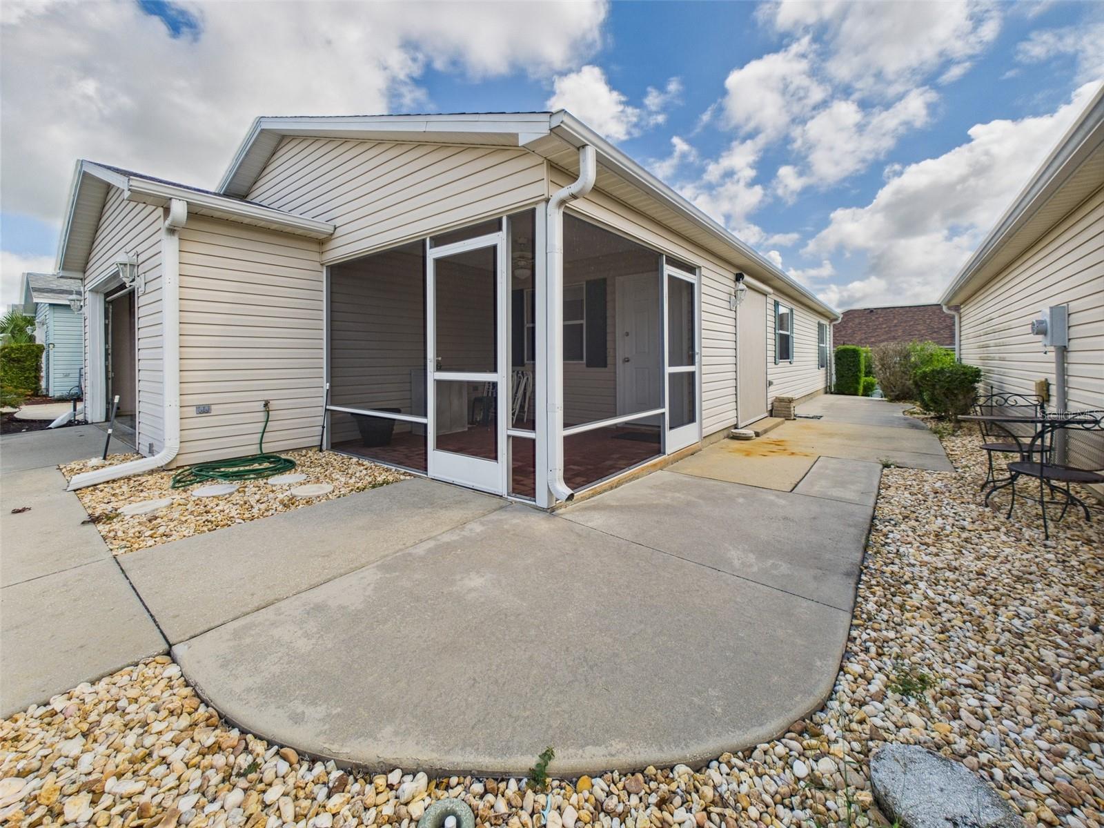 VILLAGES SUMTER VILLA DE LA - Residential Lease