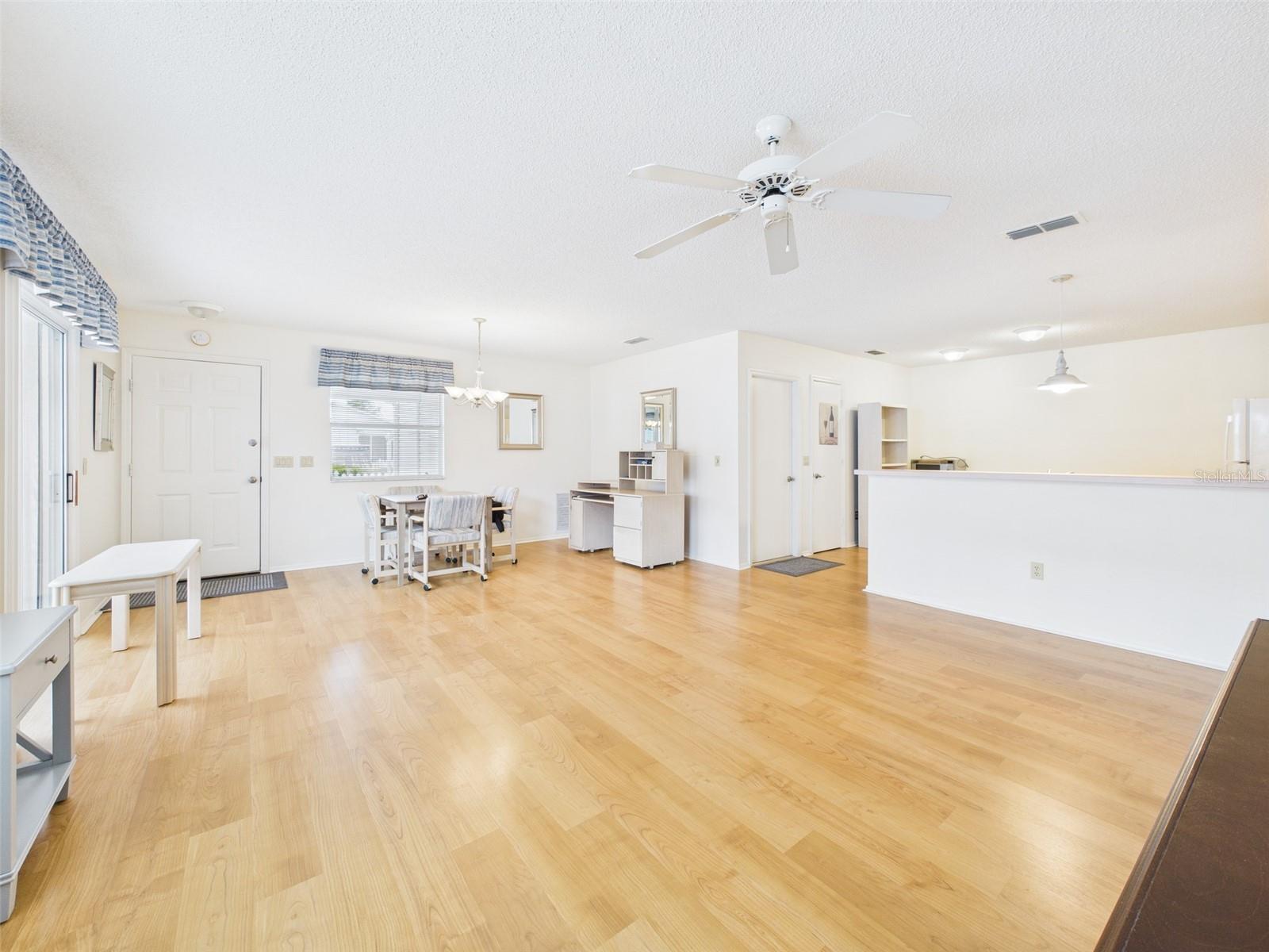 VILLAGES SUMTER VILLA DE LA - Residential Lease