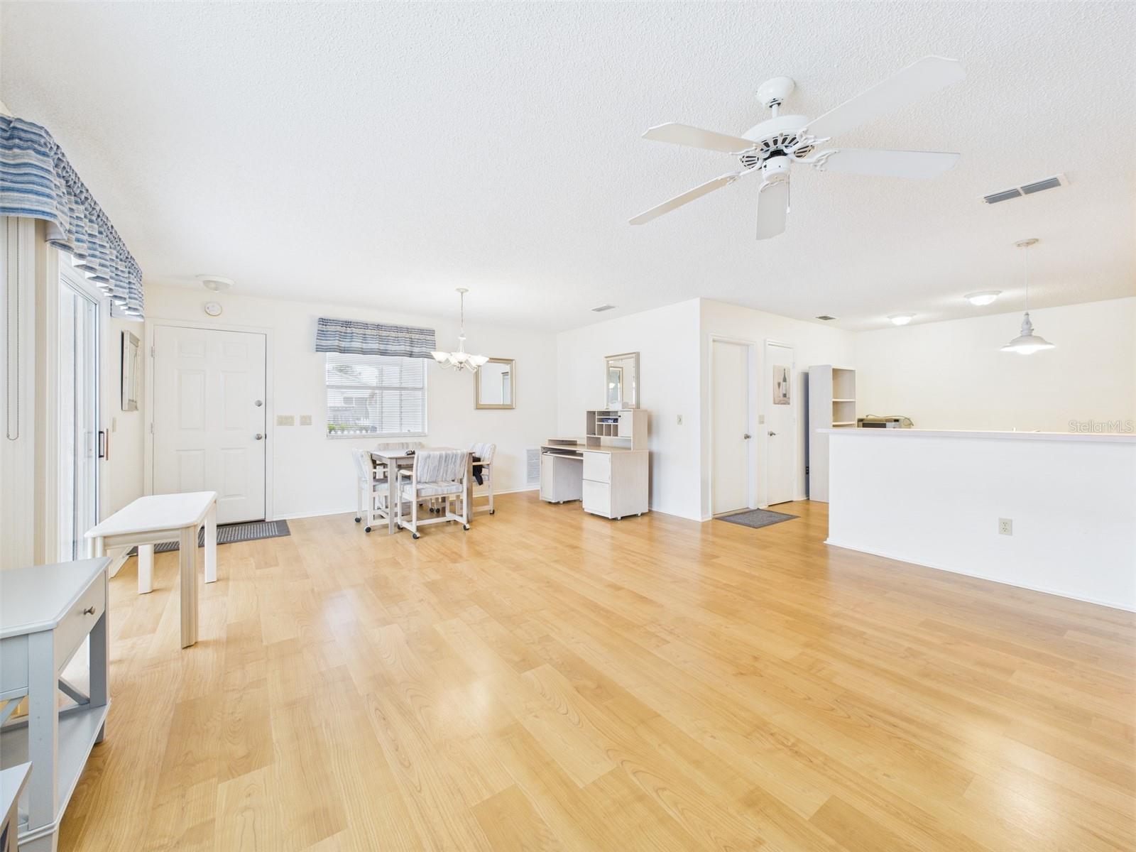 VILLAGES SUMTER VILLA DE LA - Residential Lease