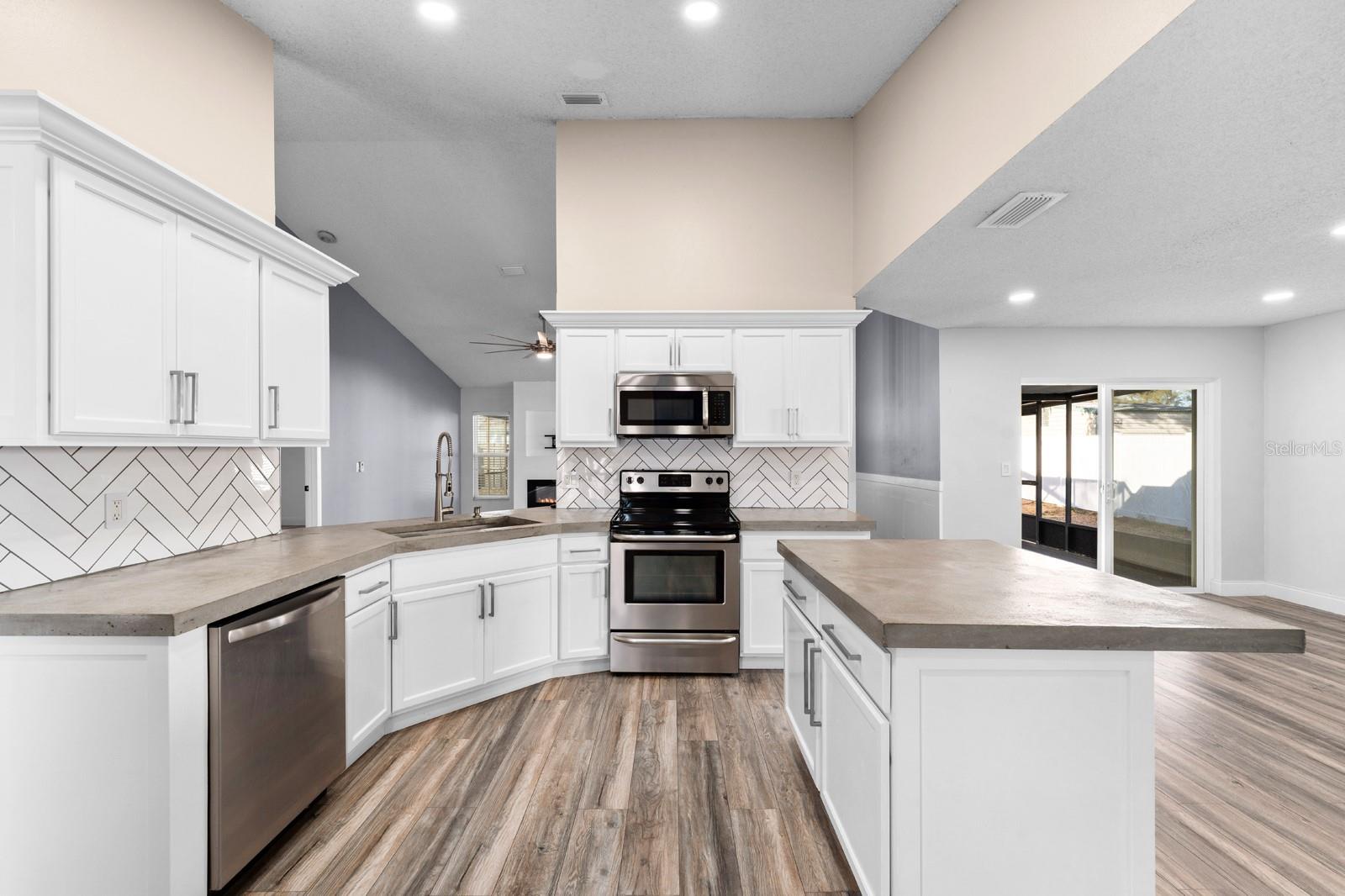 BOYETTE SPGS SEC B UN #2 - Residential