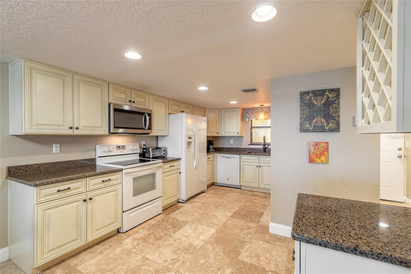 RIVER CLUB - Residential