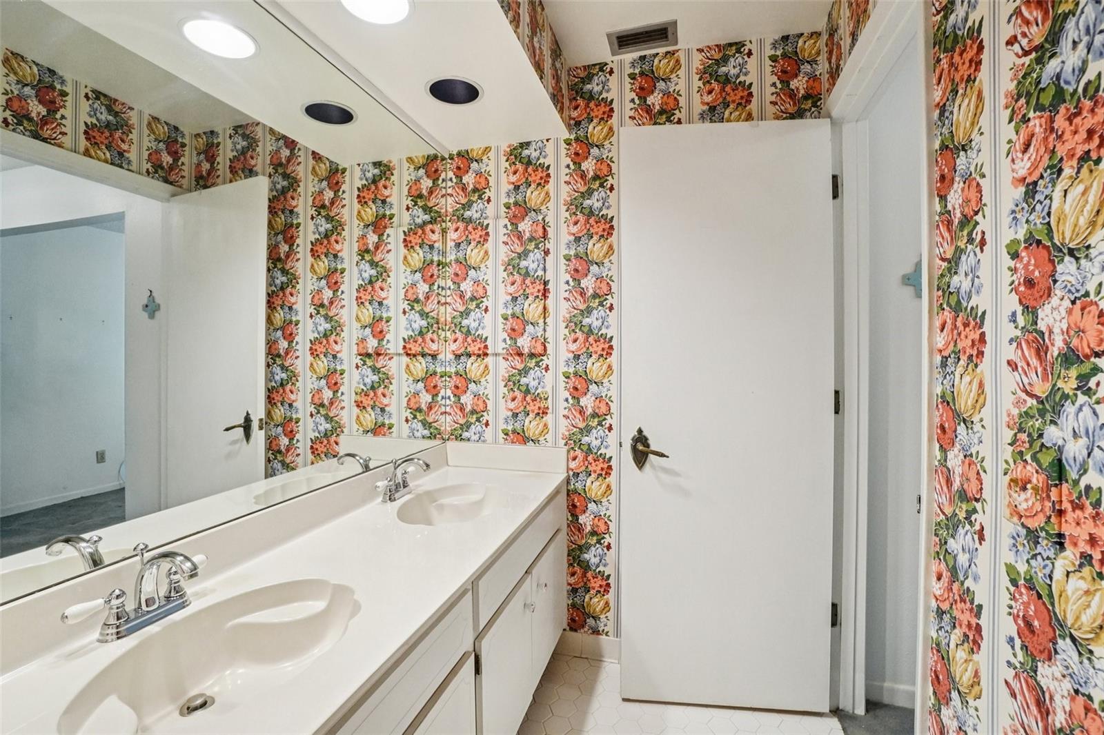 TOWNHOUSES OF BARDMOOR - Residential