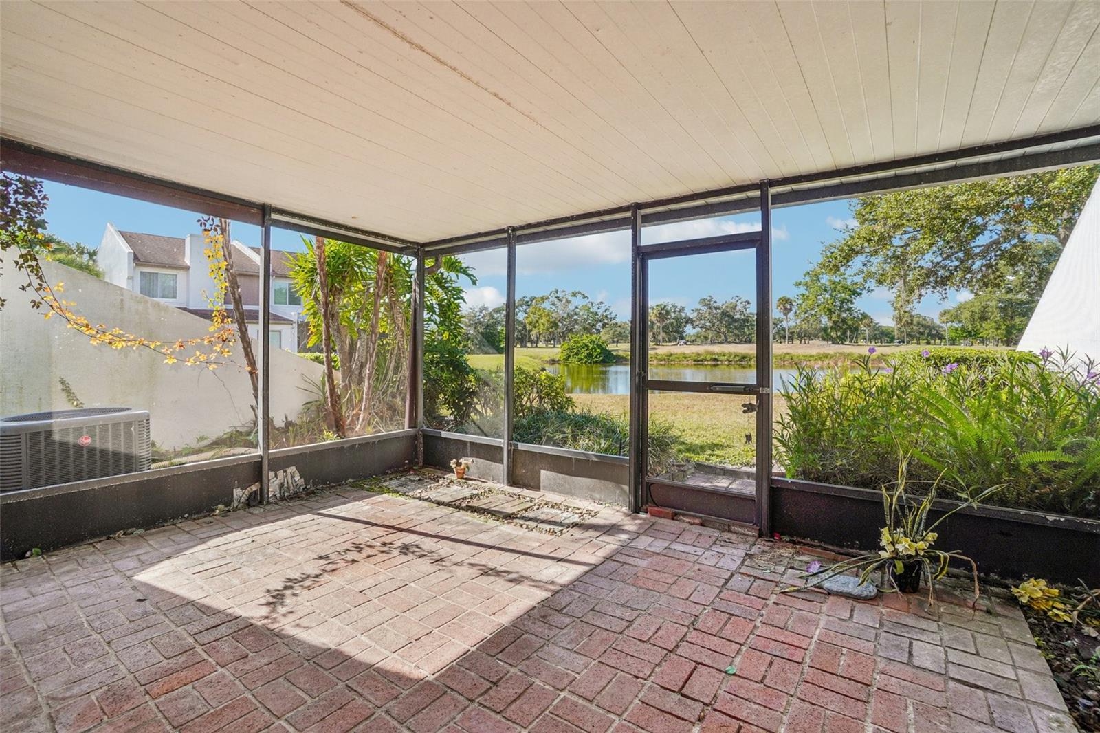 TOWNHOUSES OF BARDMOOR - Residential