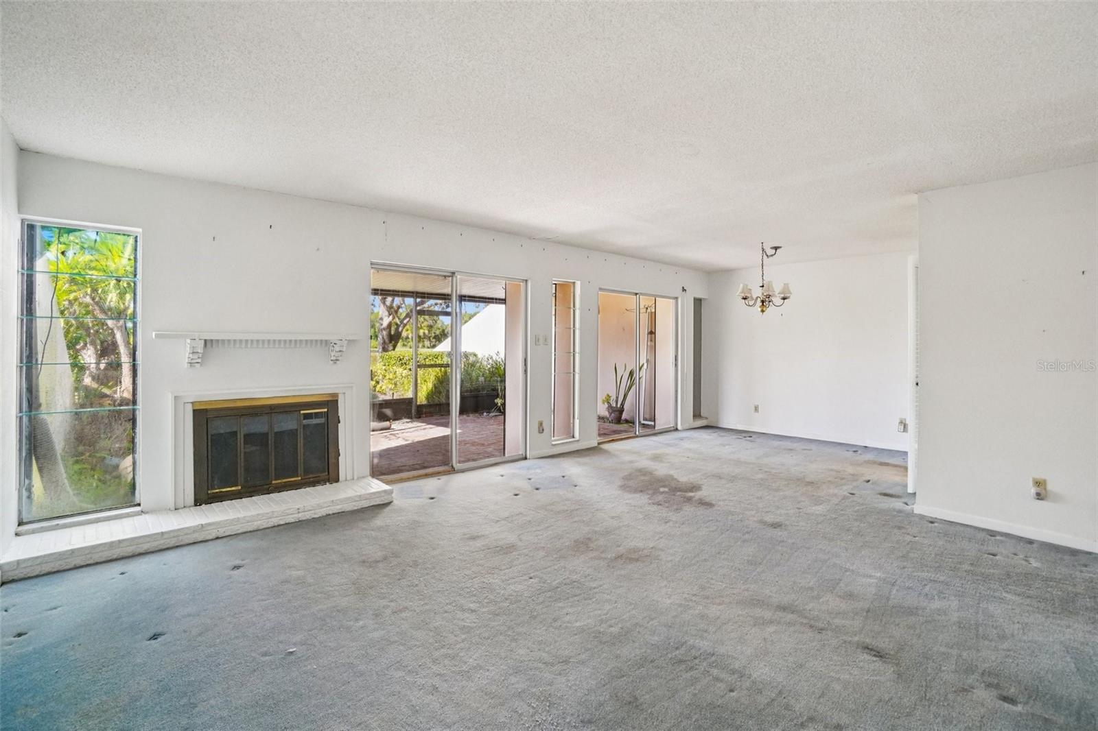 TOWNHOUSES OF BARDMOOR - Residential