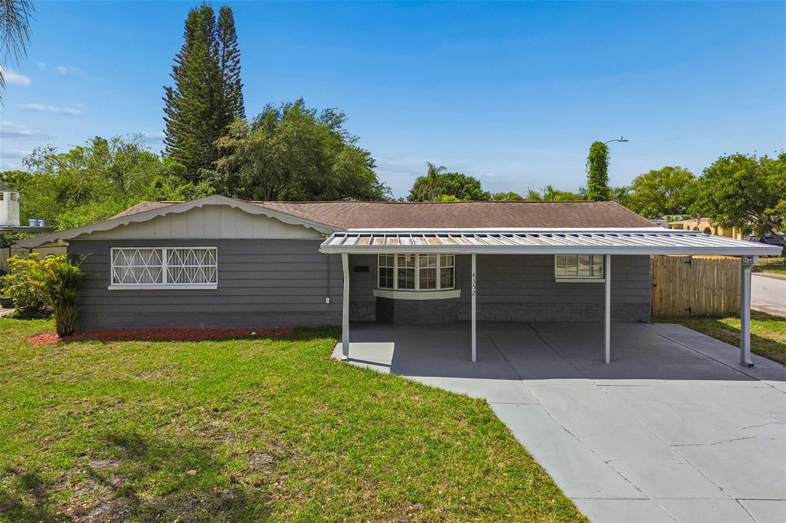 BEACON SQUARE - Residential