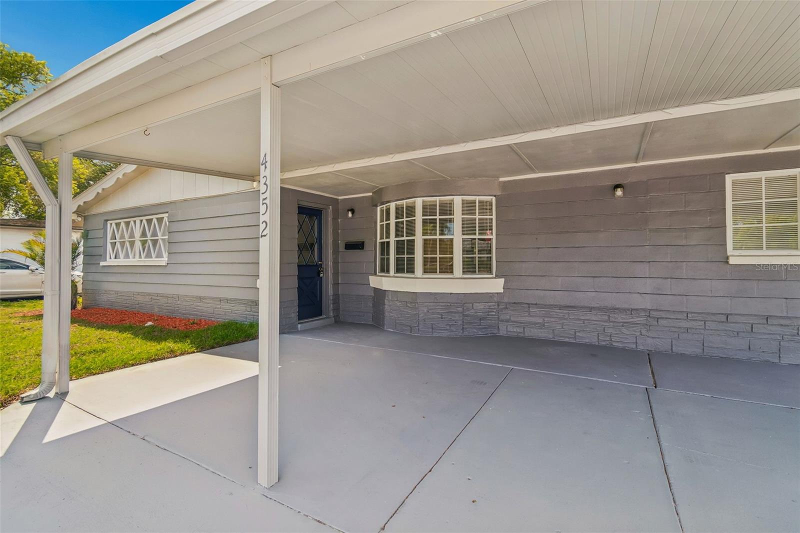 BEACON SQUARE - Residential