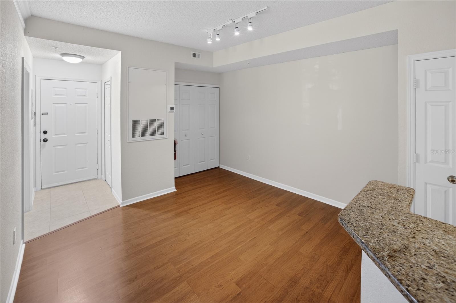 PLANTATION PARK PRIVATE RESIDENCE - Residential