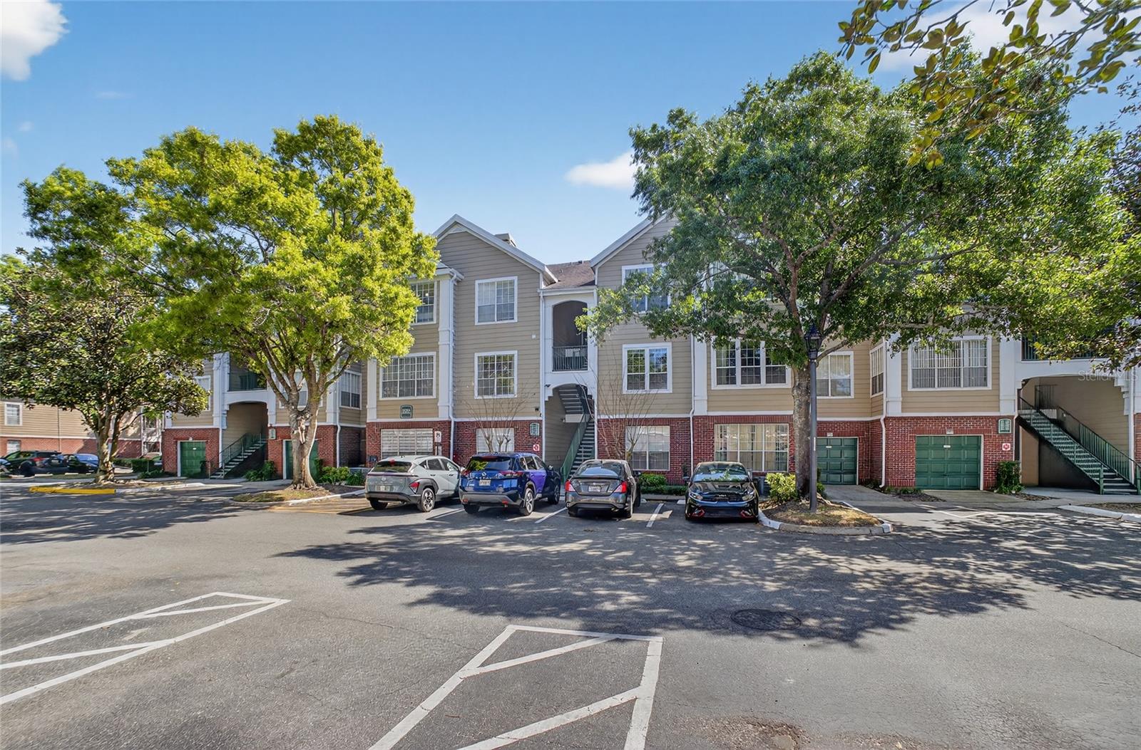 PLANTATION PARK PRIVATE RESIDENCE - Residential