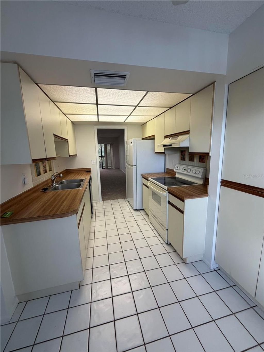 Photo of 515 W 30th Avenue #405-H, Bradenton, FL 34205 (MLS # A4690130)