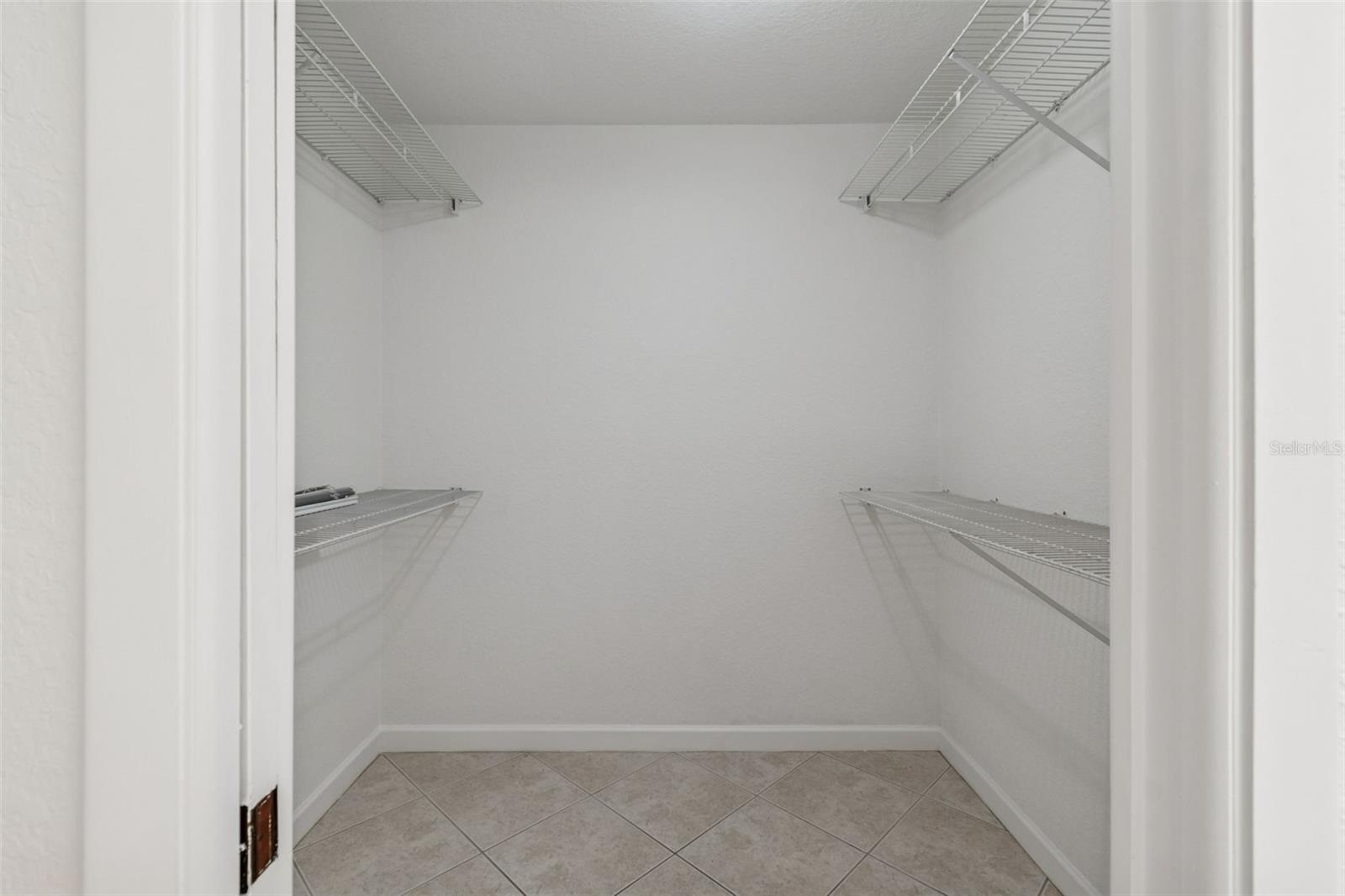 BERKELEY TWNHMS - Residential