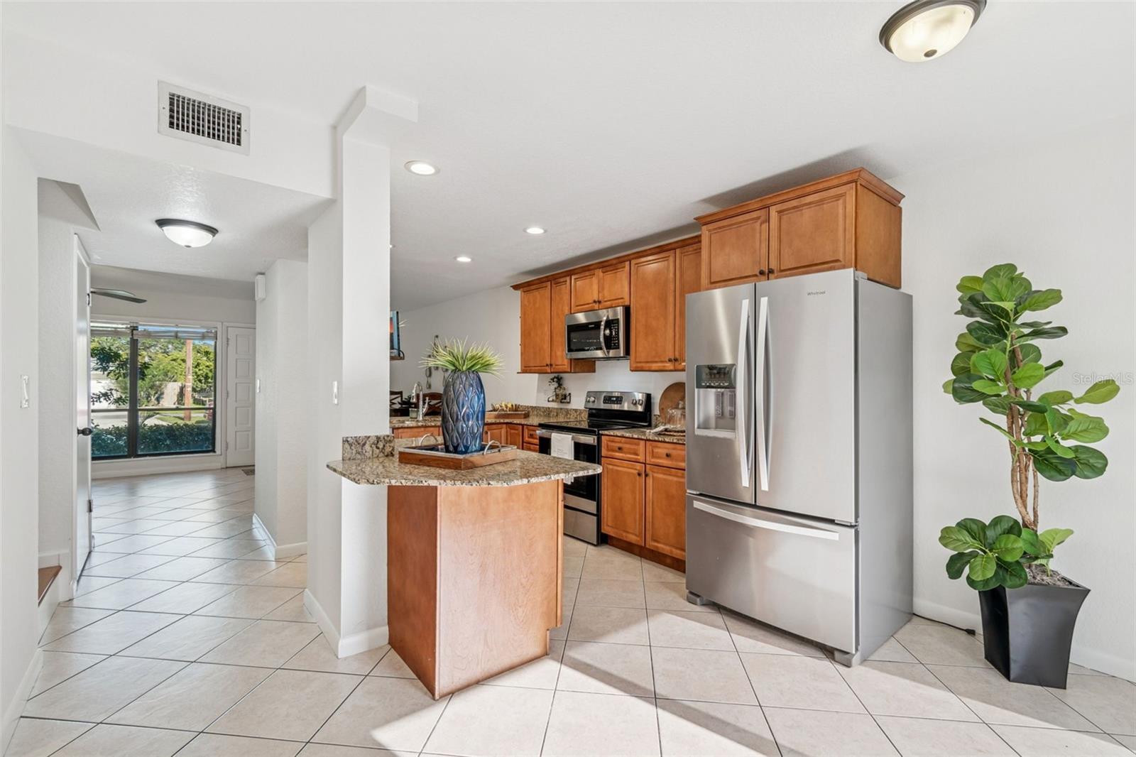 BERKELEY TWNHMS - Residential