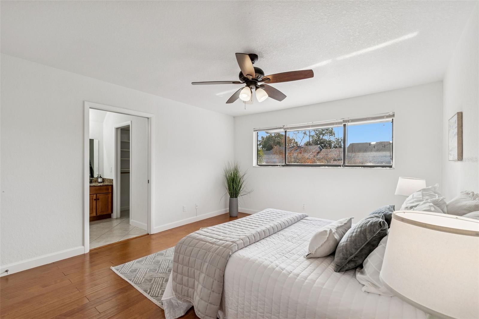 BERKELEY TWNHMS - Residential