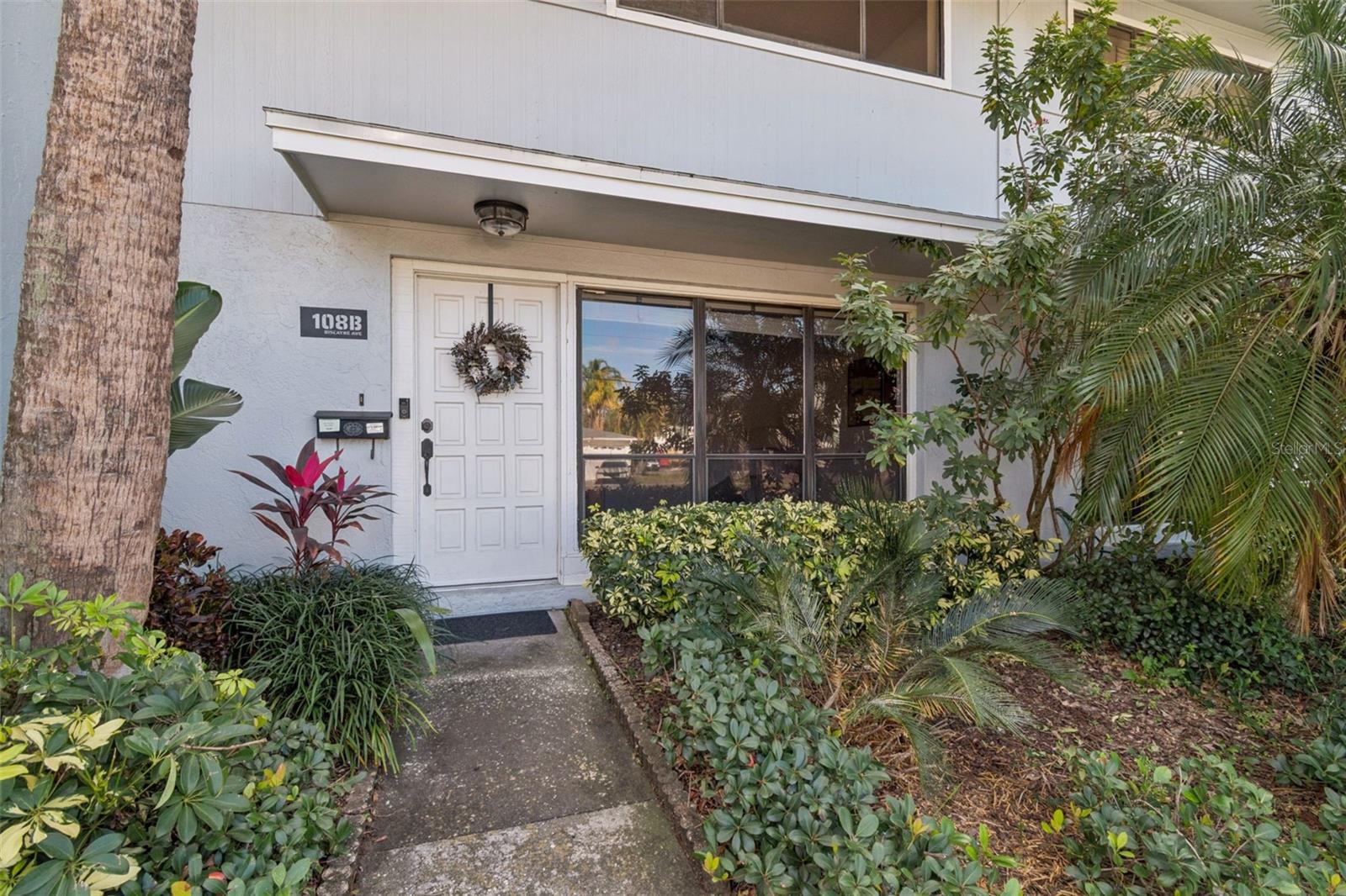 BERKELEY TWNHMS - Residential