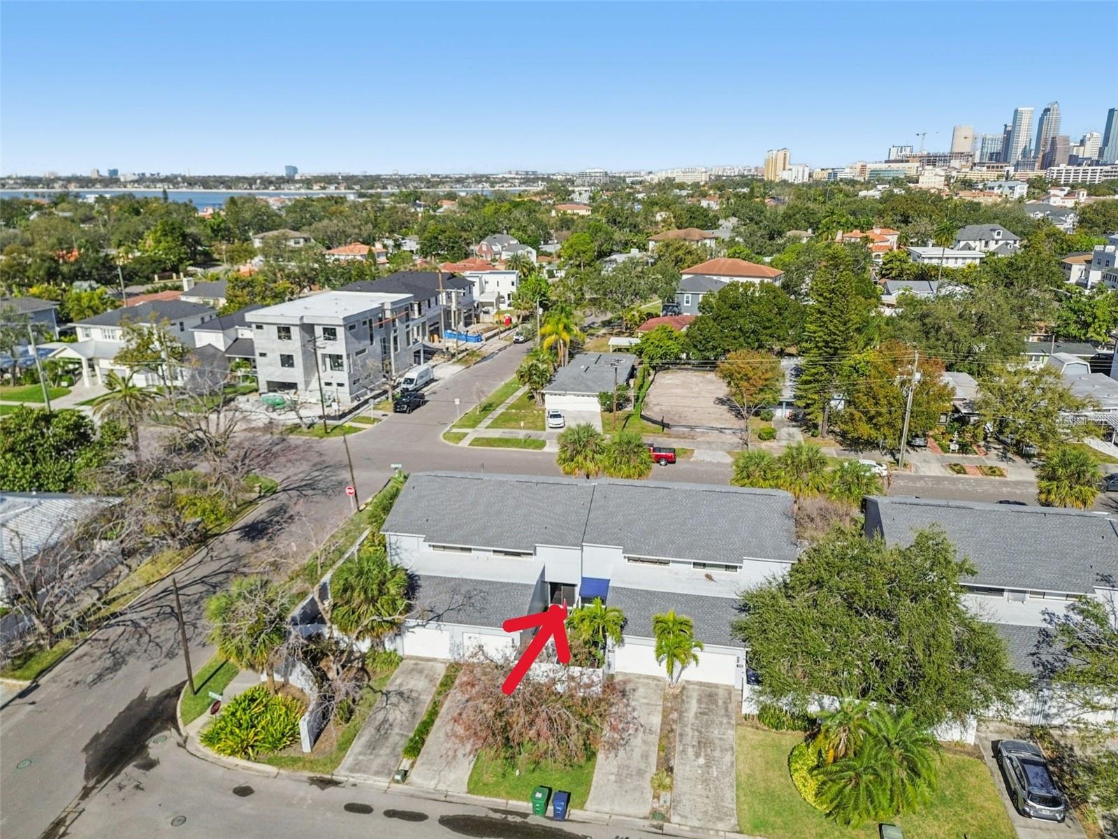 BERKELEY TWNHMS - Residential