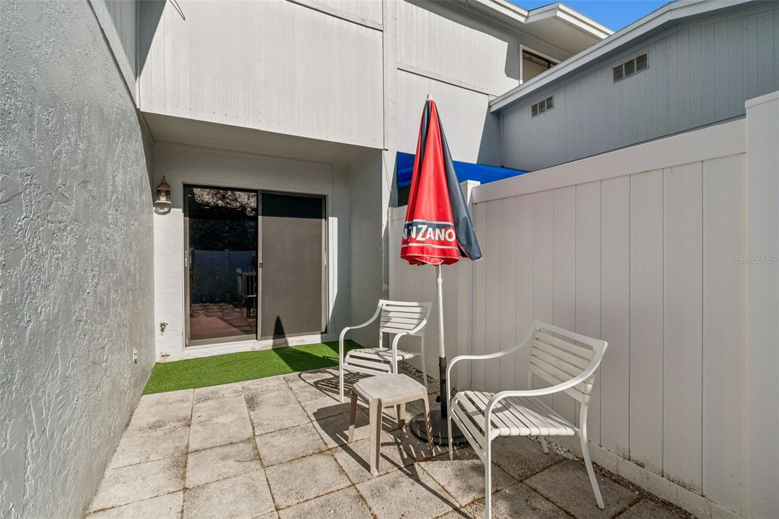 BERKELEY TWNHMS - Residential