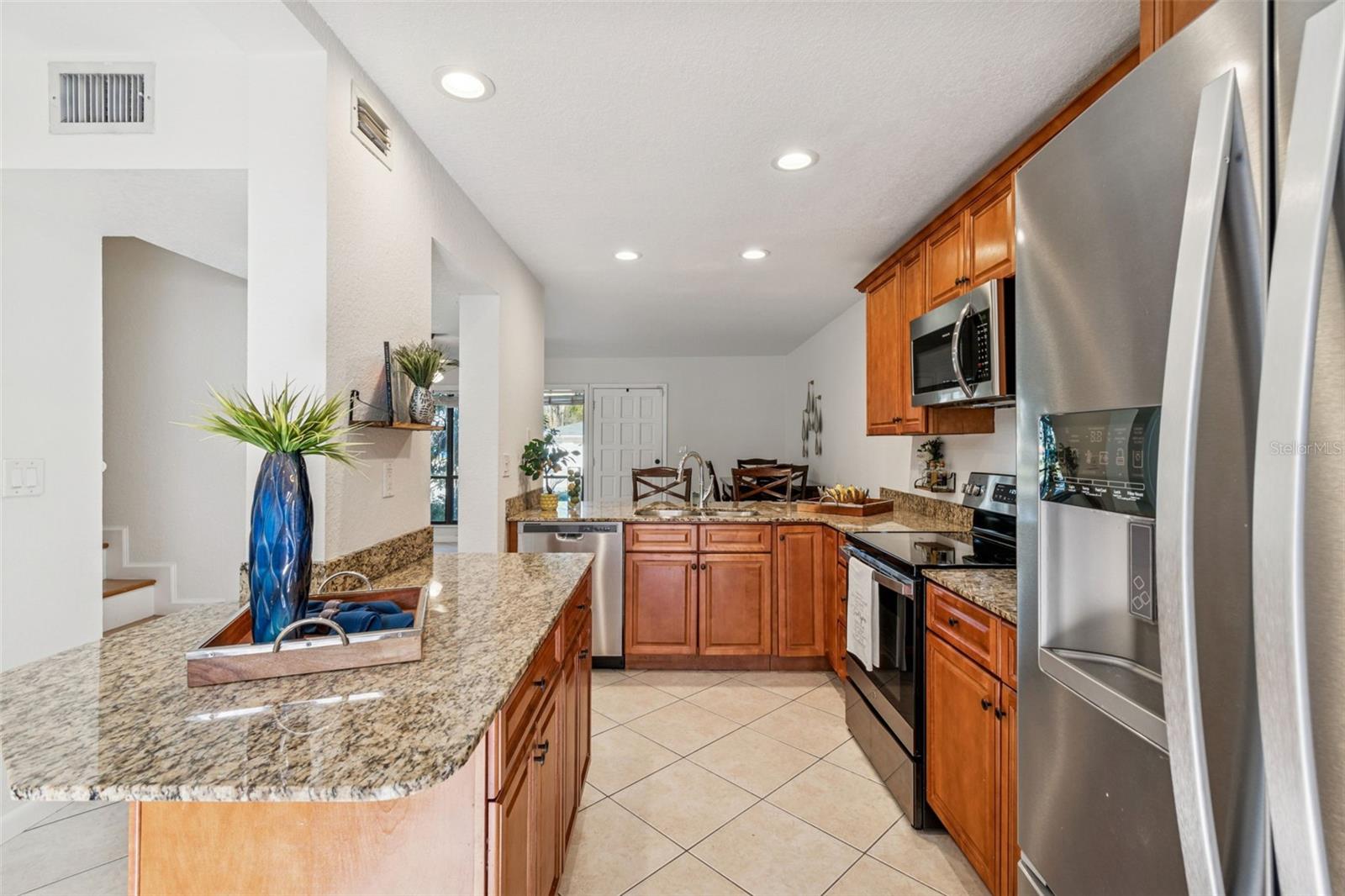 BERKELEY TWNHMS - Residential