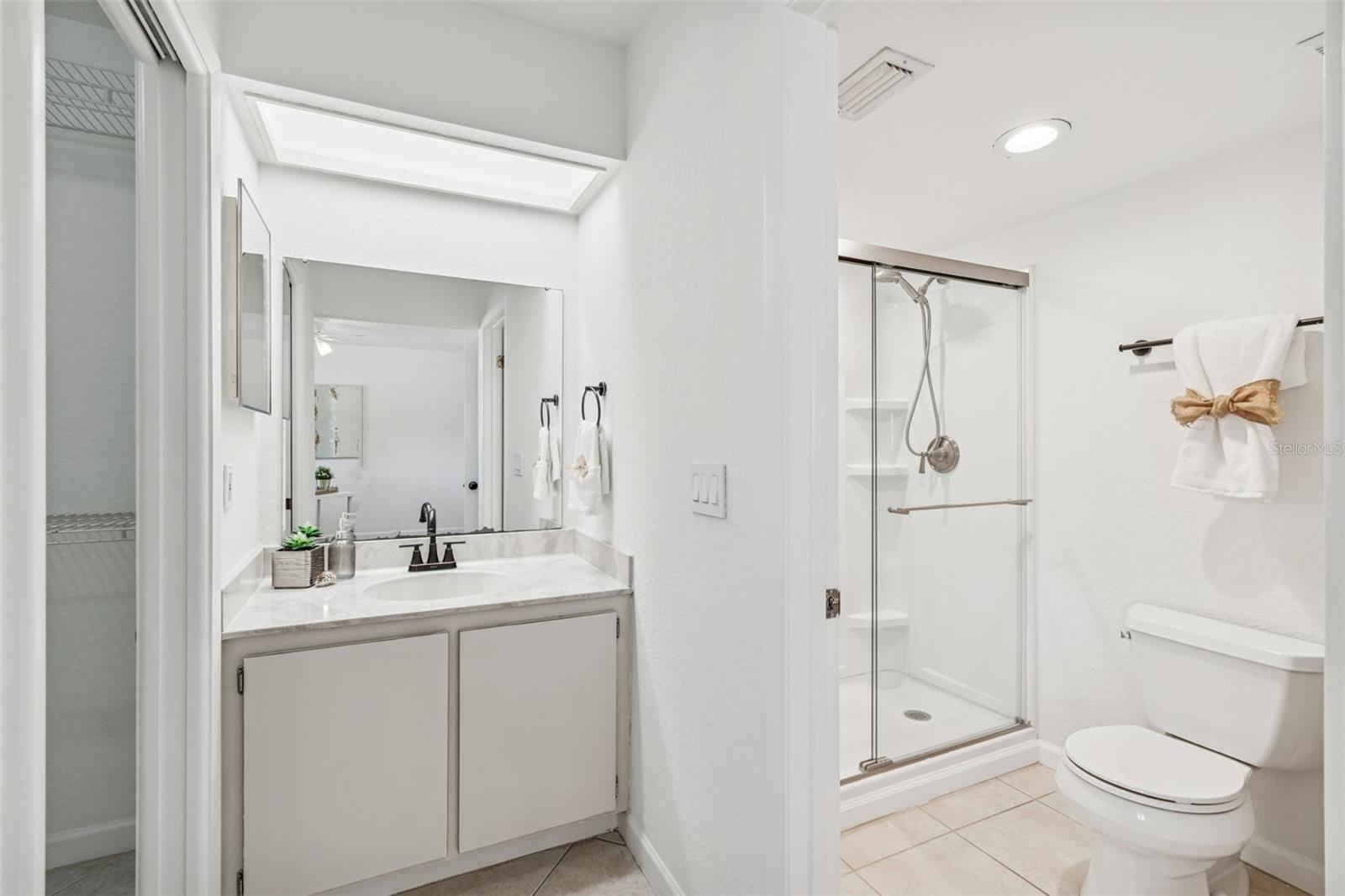 BERKELEY TWNHMS - Residential