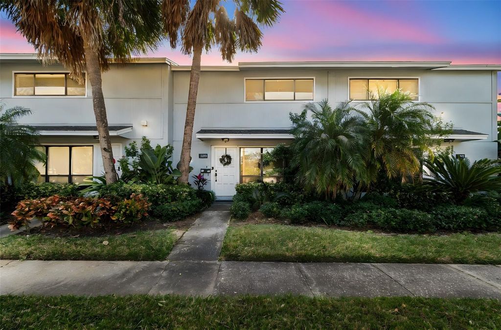 Photo of 108 Biscayne Avenue #B, Tampa, FL 33606 (MLS # TB8468735)