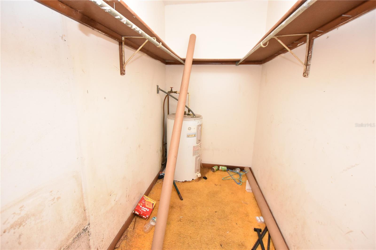 LAKEWOOD PARK - Residential Income