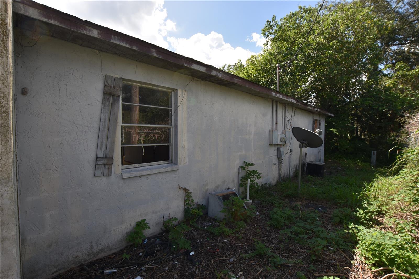 LAKEWOOD PARK - Residential Income