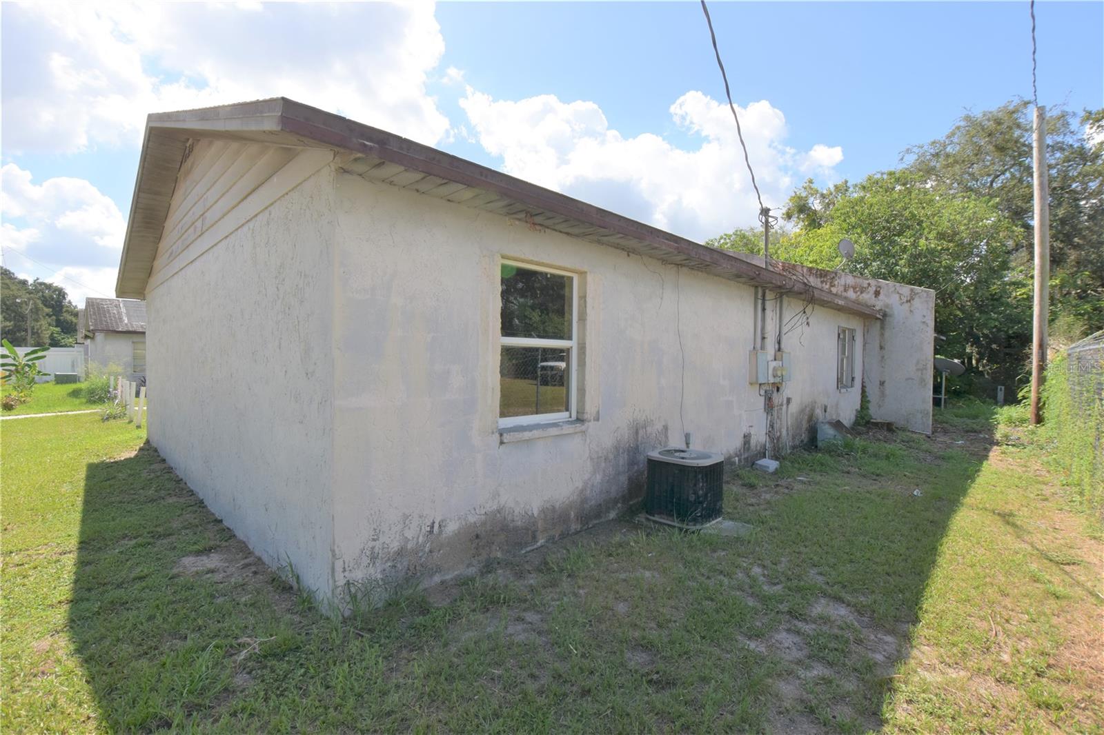 LAKEWOOD PARK - Residential Income