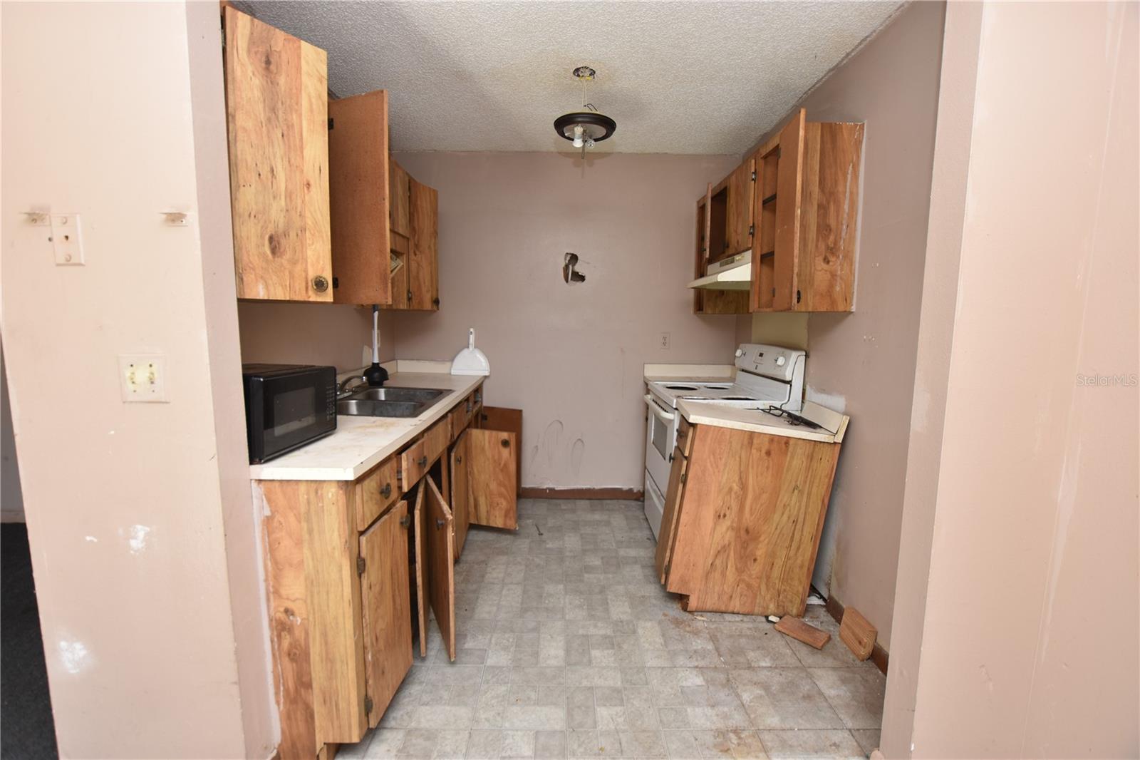 LAKEWOOD PARK - Residential Income