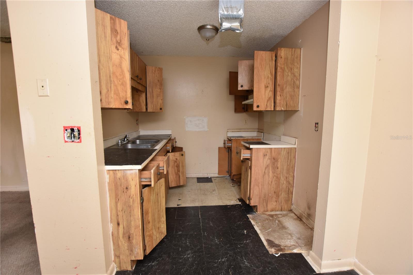 LAKEWOOD PARK - Residential Income