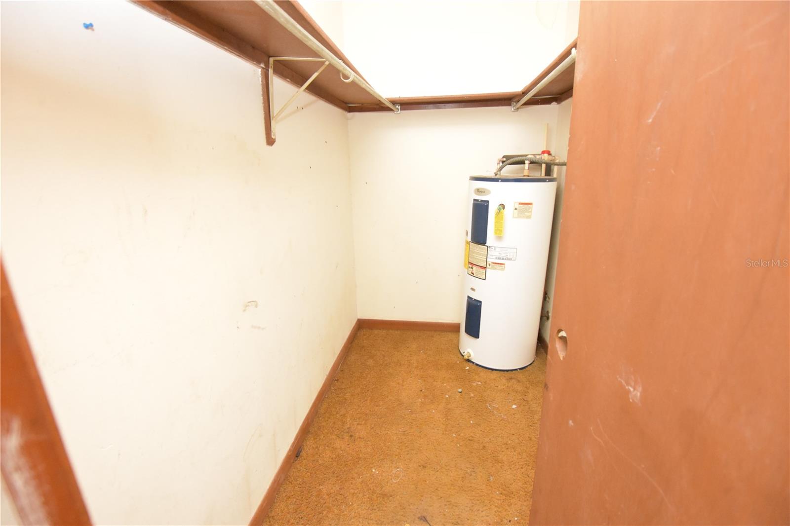 LAKEWOOD PARK - Residential Income