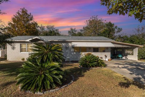 A home in DEBARY