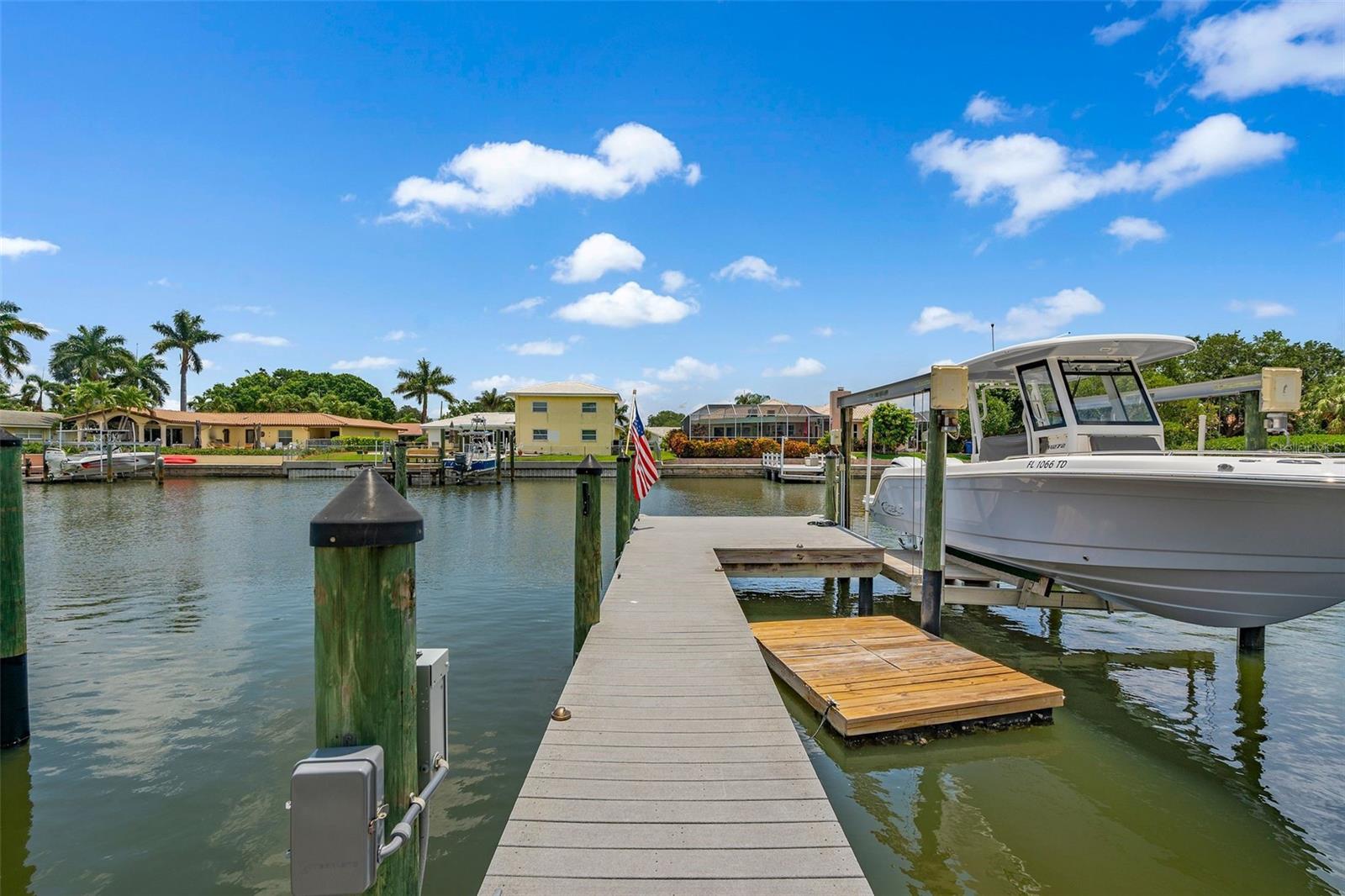 VENETIAN ISLES - Residential