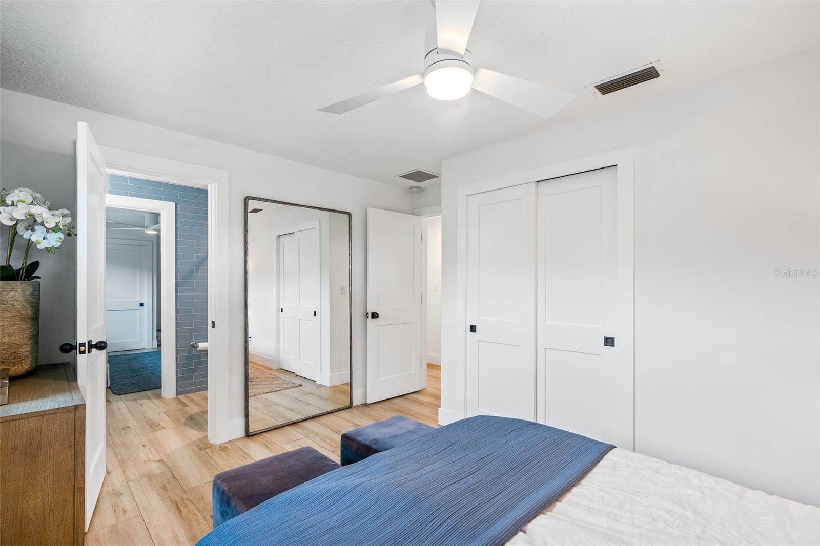 VENETIAN ISLES - Residential