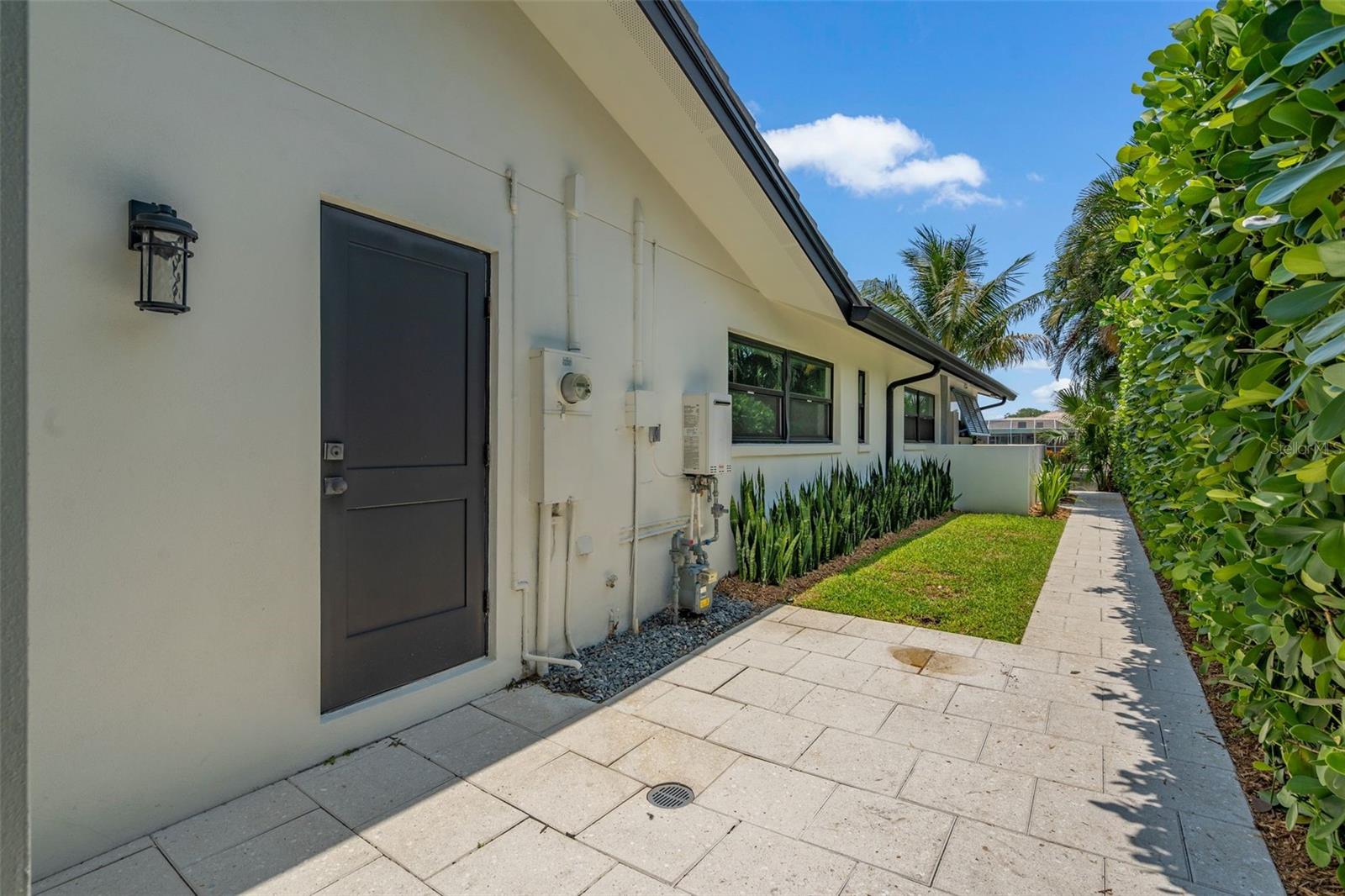 VENETIAN ISLES - Residential