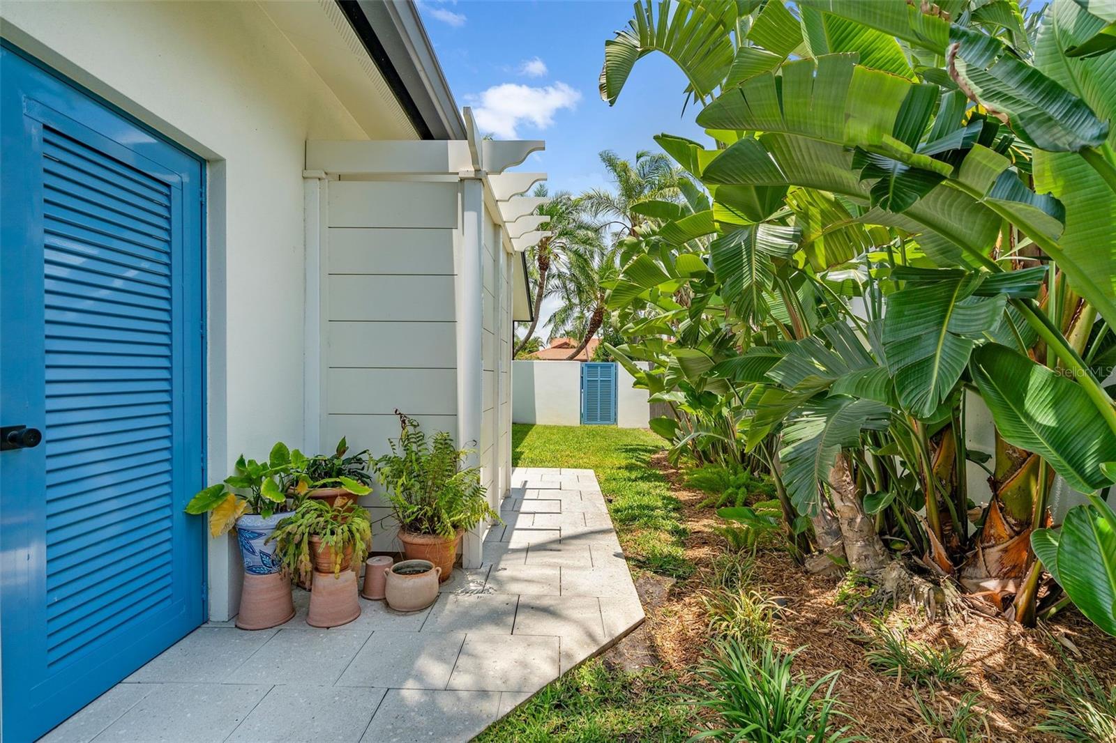 VENETIAN ISLES - Residential