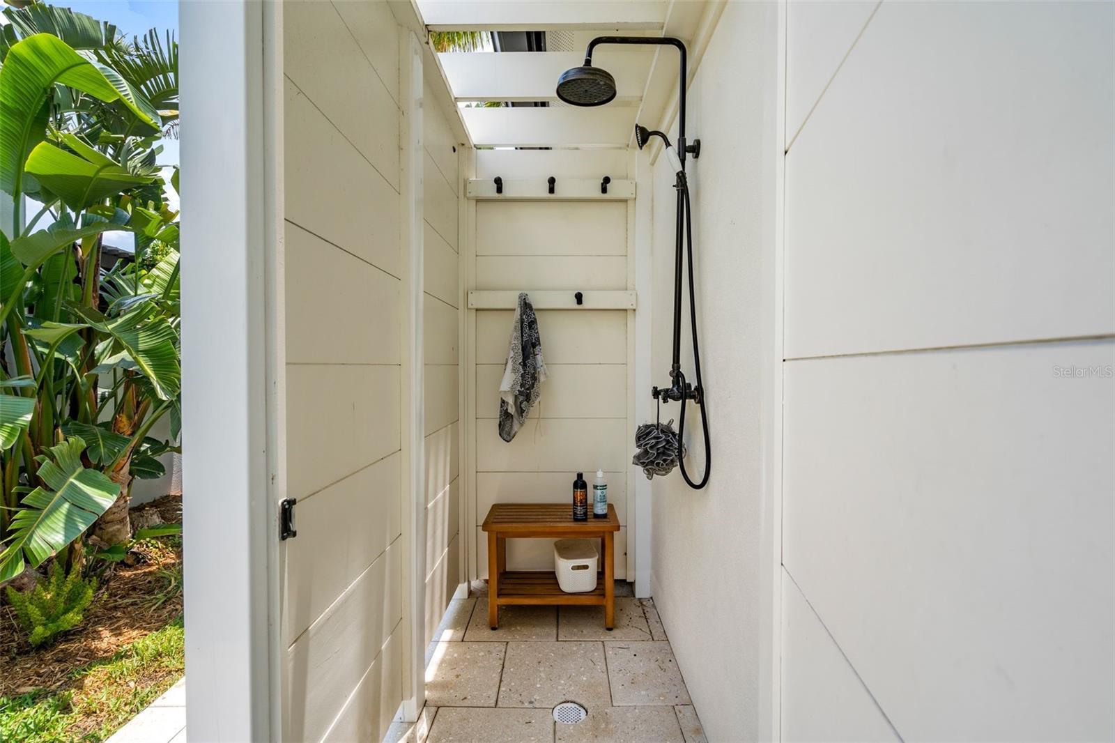 VENETIAN ISLES - Residential