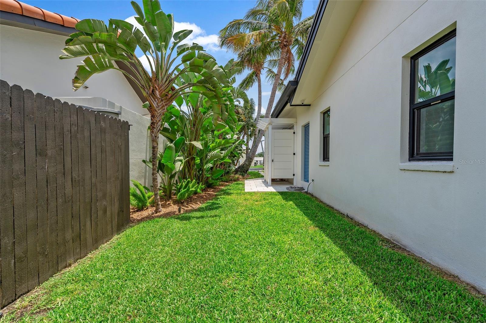 VENETIAN ISLES - Residential