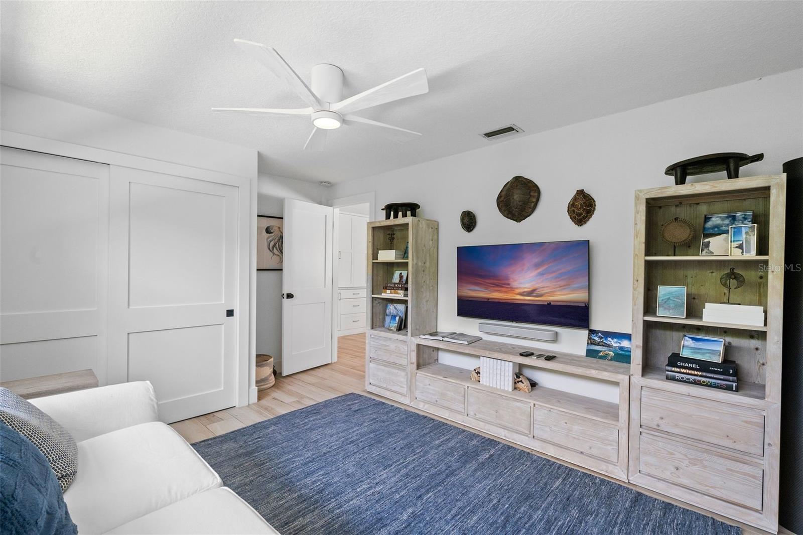 VENETIAN ISLES - Residential