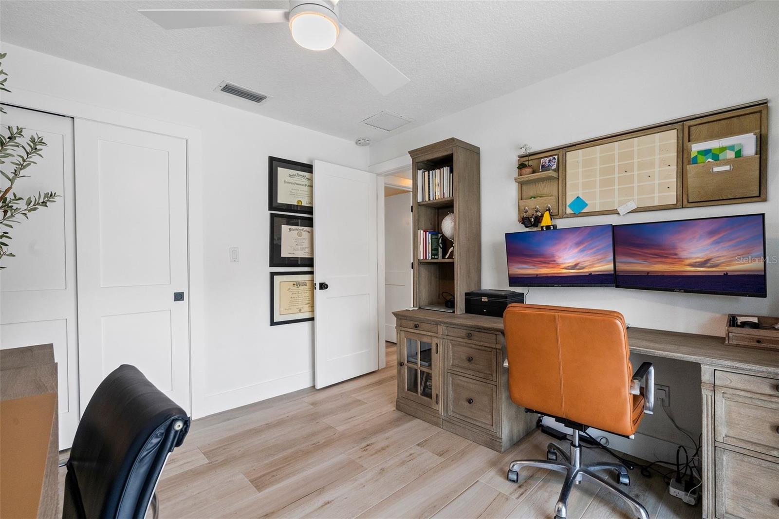 VENETIAN ISLES - Residential