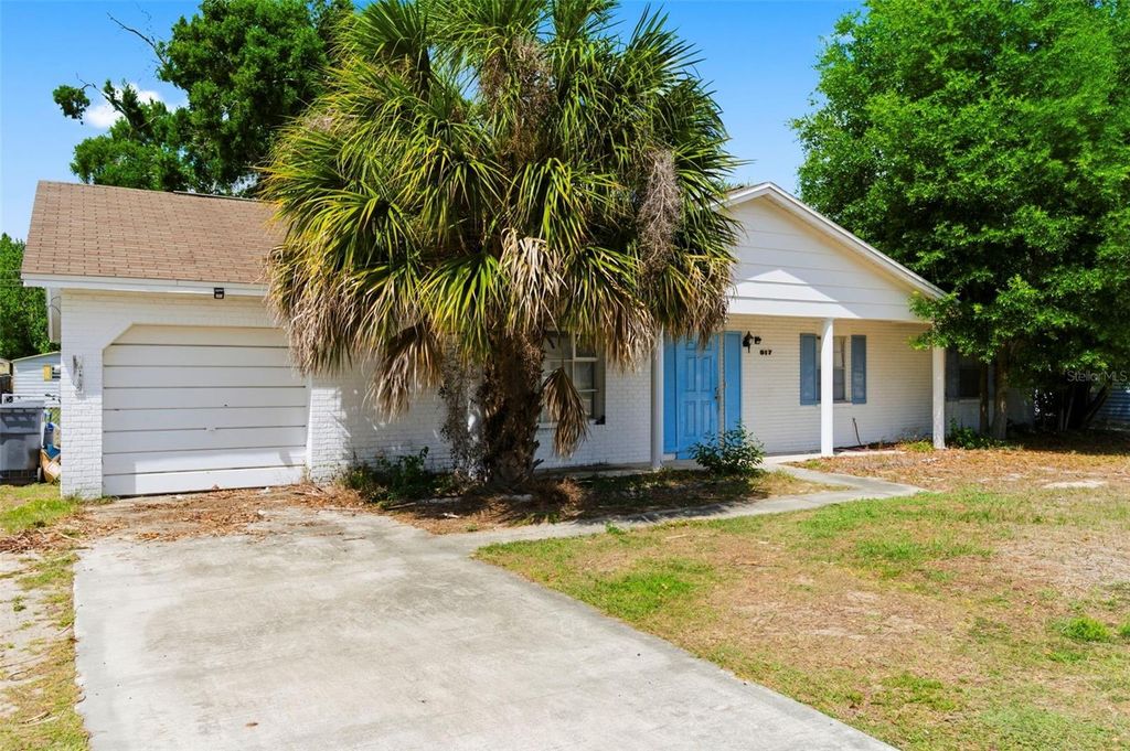 Photo of 517 Terrace Drive, Brandon, FL 33510 (MLS # TB8491583)