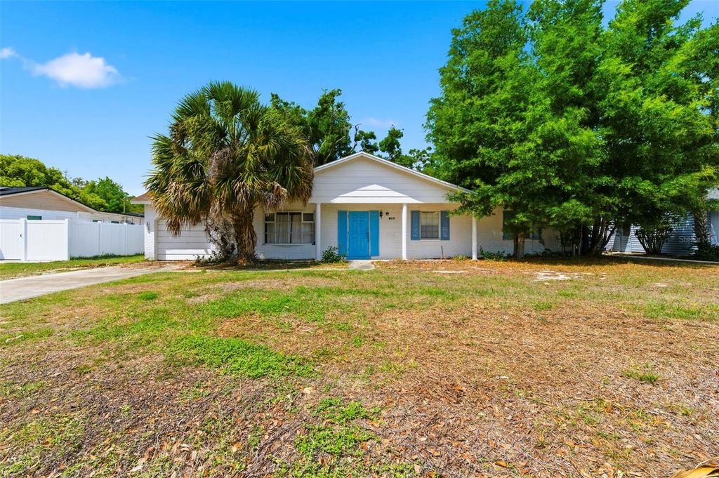 Photo of 517 Terrace Drive, Brandon, FL 33510 (MLS # TB8491583)