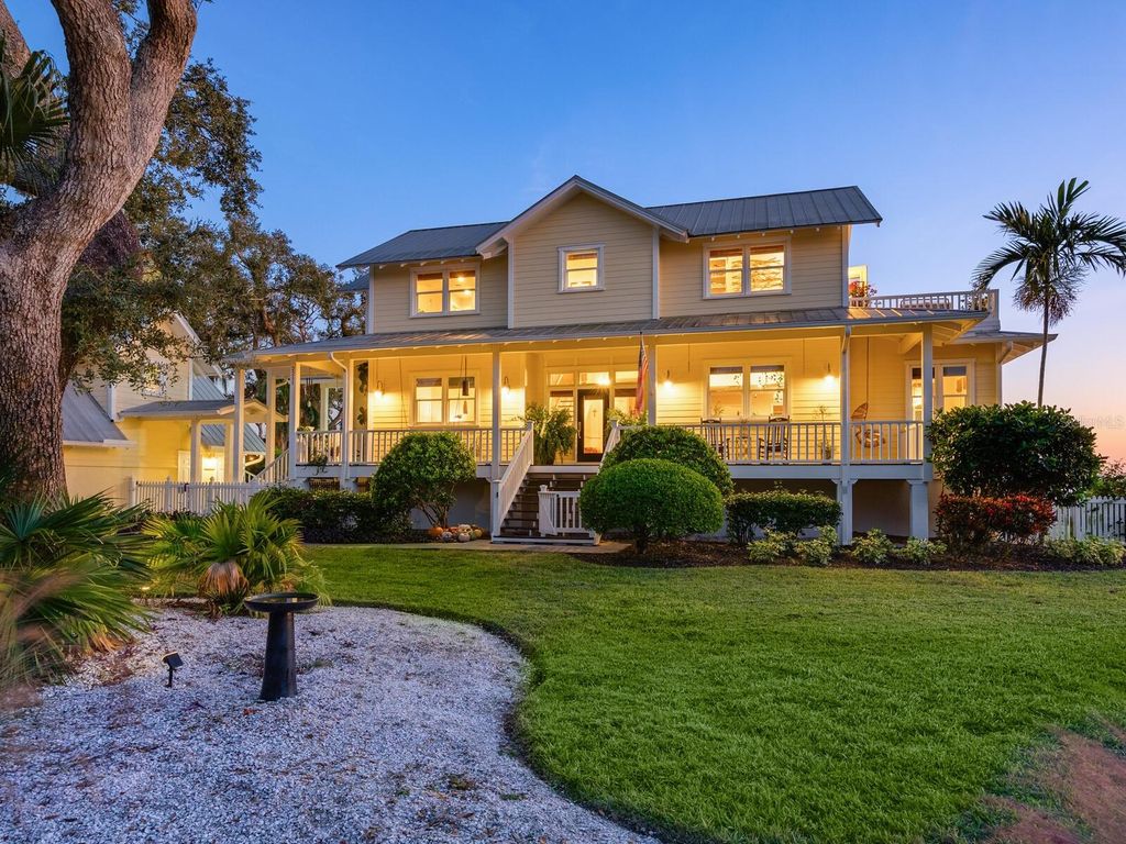 Photo of 2211 6th Street W, Palmetto, FL 34221 (MLS # A4672492)