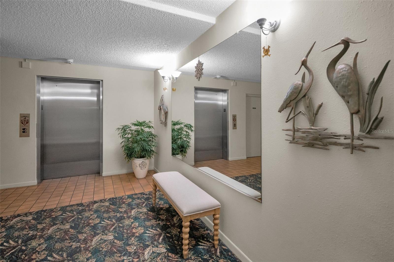 MEDITERRANEAN MANORS - Residential