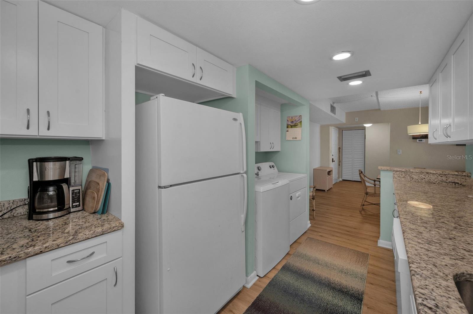 MEDITERRANEAN MANORS - Residential