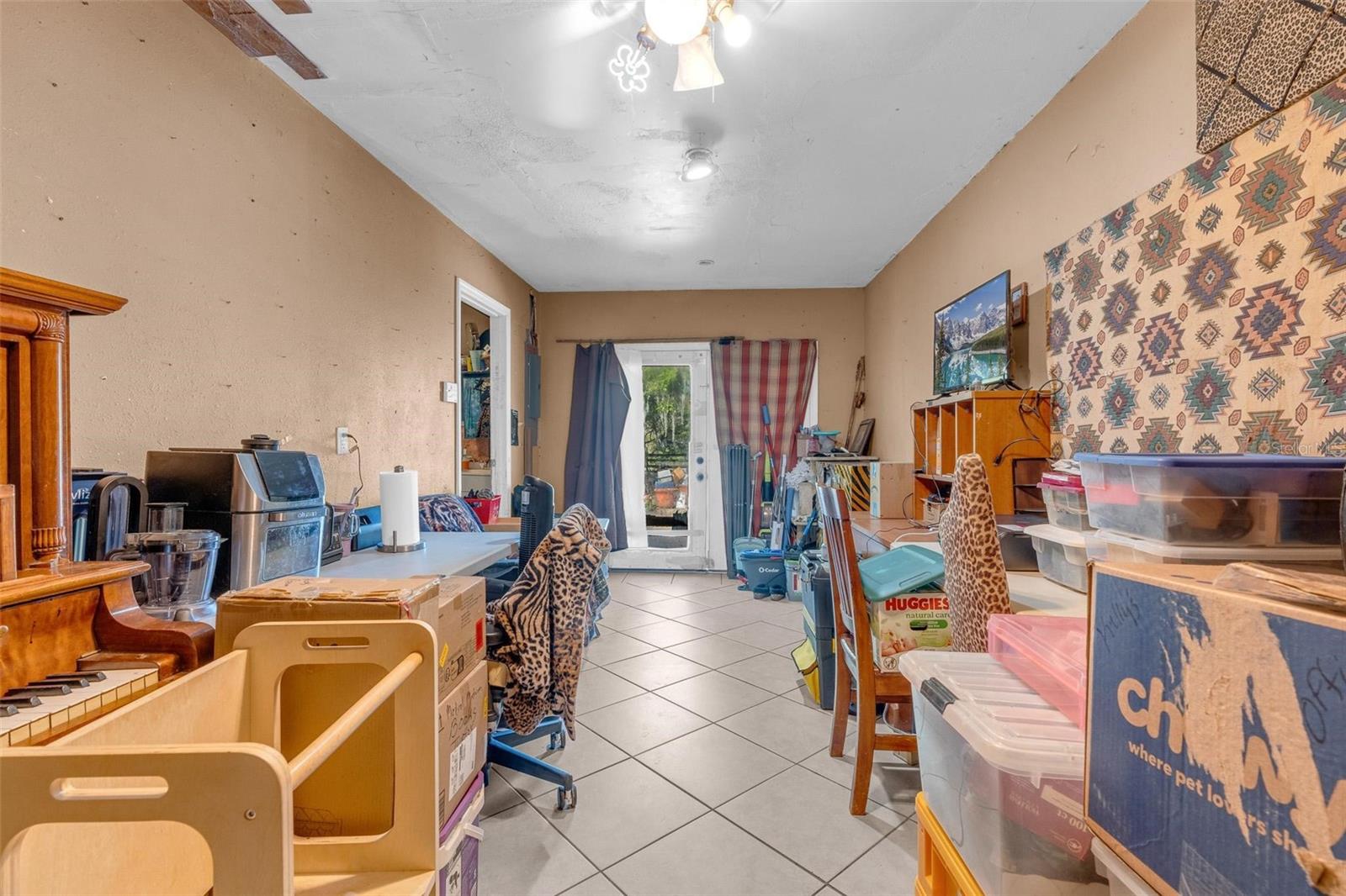 5049 - ORANGE CITY - NORTHEAST ACREAGE - Residential